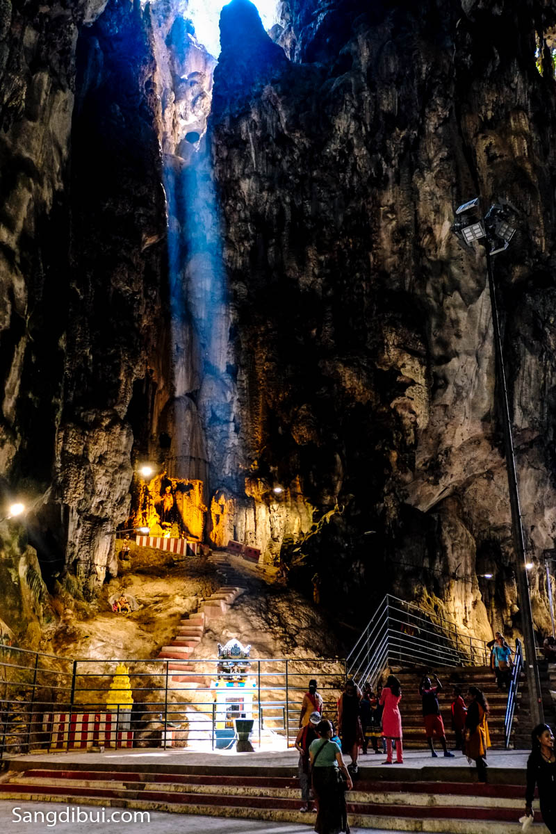 Khám phá hang động Batu Cave